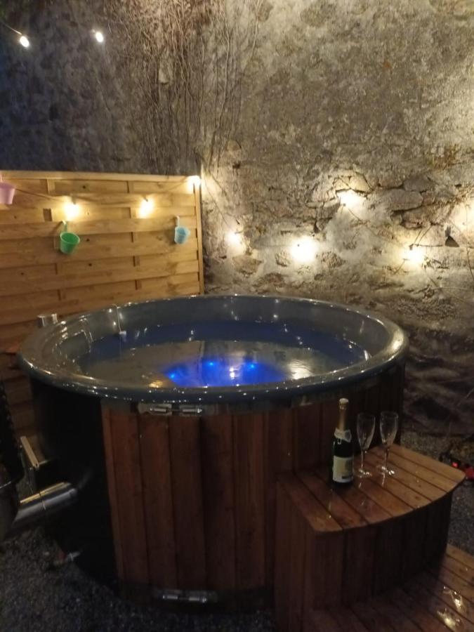Gite Du Grand Chene Saint-Léger-Magnazeix Екстериор снимка
